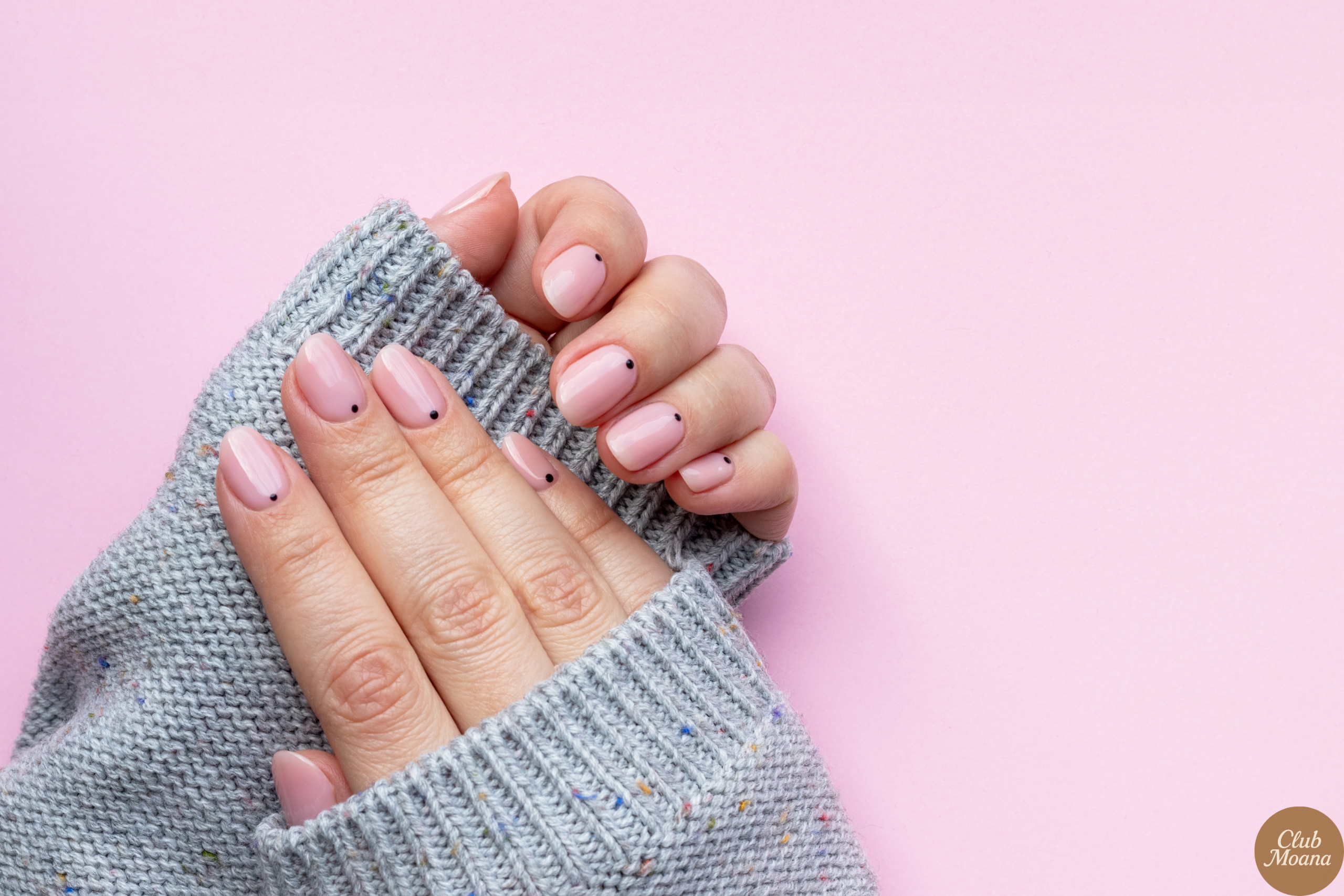 Textured nude nails with sweater pattern design